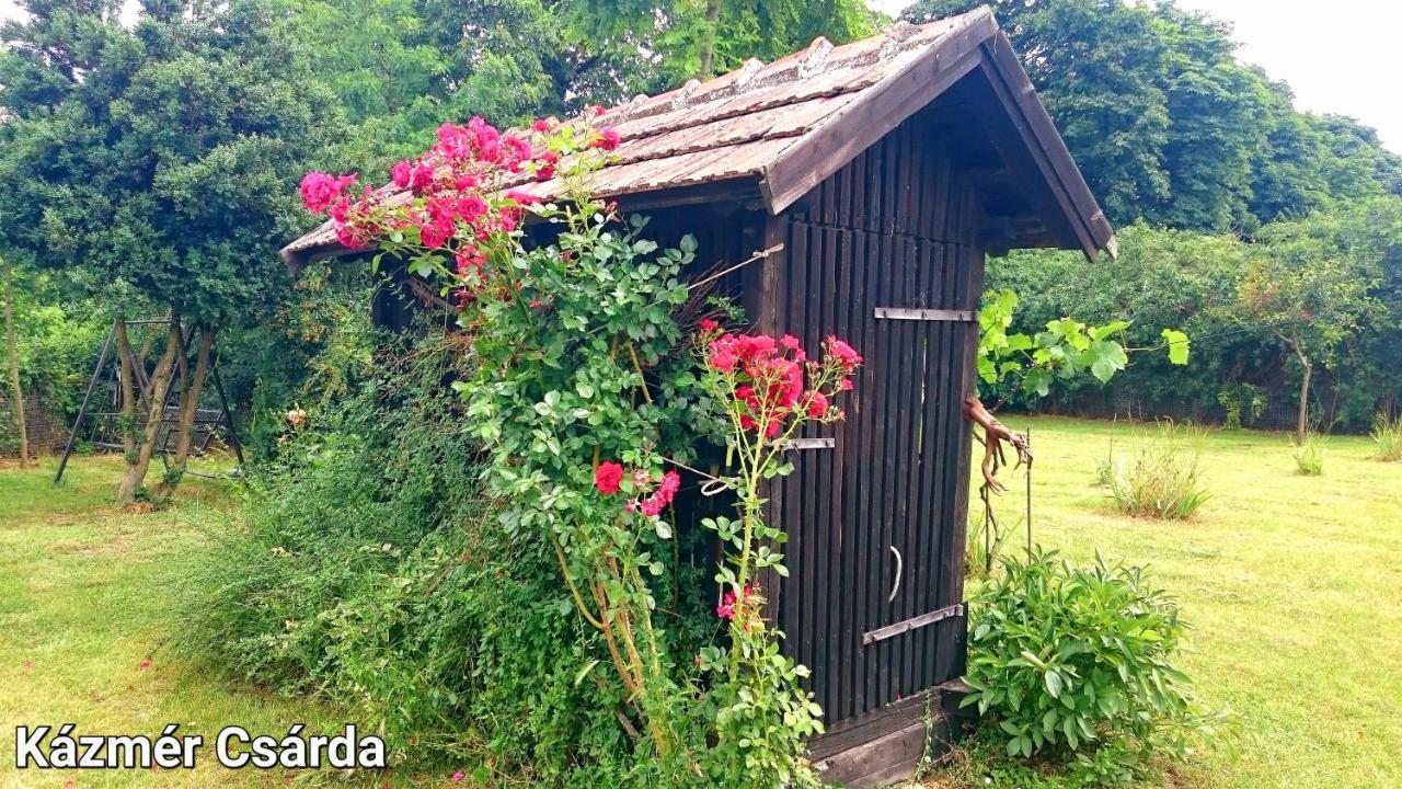 Kazmer Szallas - Gasthaus Varbalog Exteriör bild