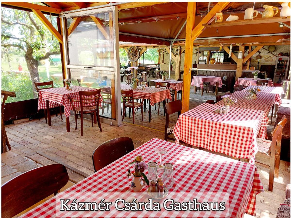 Kazmer Szallas - Gasthaus Varbalog Exteriör bild
